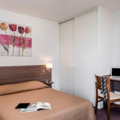 IVRY SUR SEINE APARTHOTEL ADAGIO ACCESS